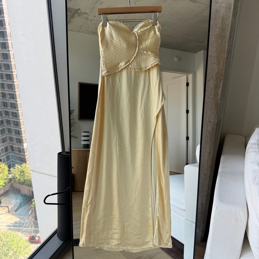 Meshki Larissa Dress - Picture 2 of 4